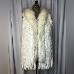 Sioni Luxe Faux Fur Vest | White Textured Shag with Feathered Collar | Size S/M